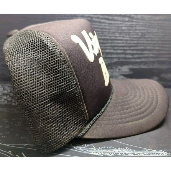 Men's Vintage Trucker Hat Virginia Beach Puff Print Mesh Black SnapBack 80's - Picture 3 of 7